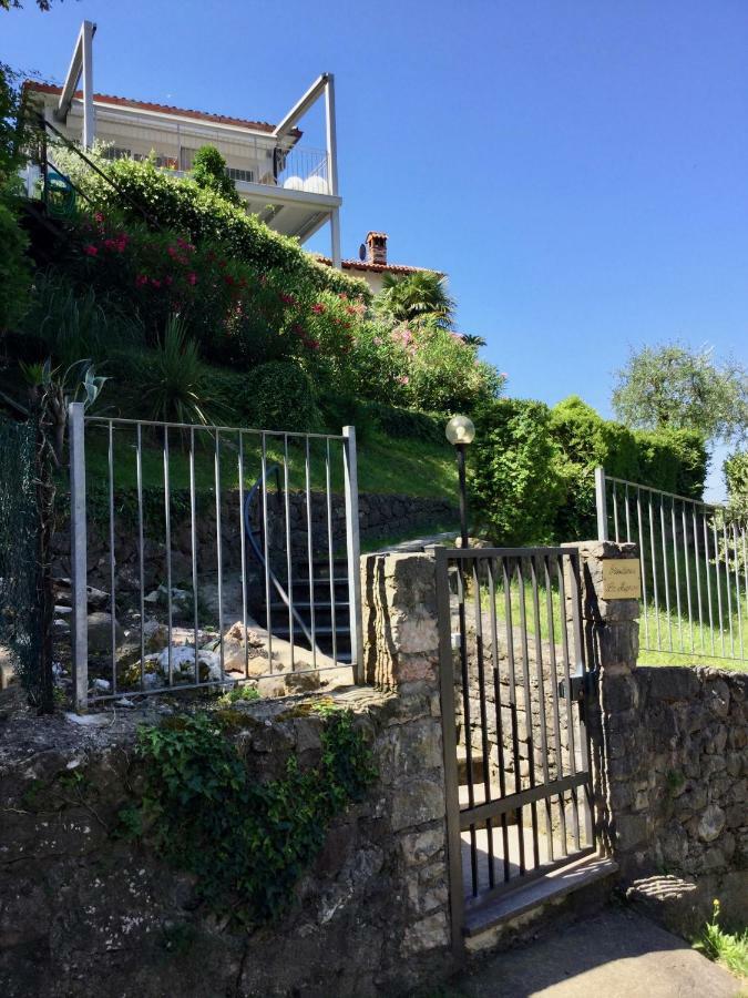 Residence La Mignon - Terrazza Torri Del Benaco Exterior foto